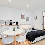 Le Raffine Centre Apartment *
