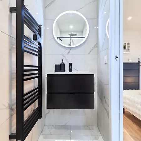 Le Raffine Centre 아파트 *